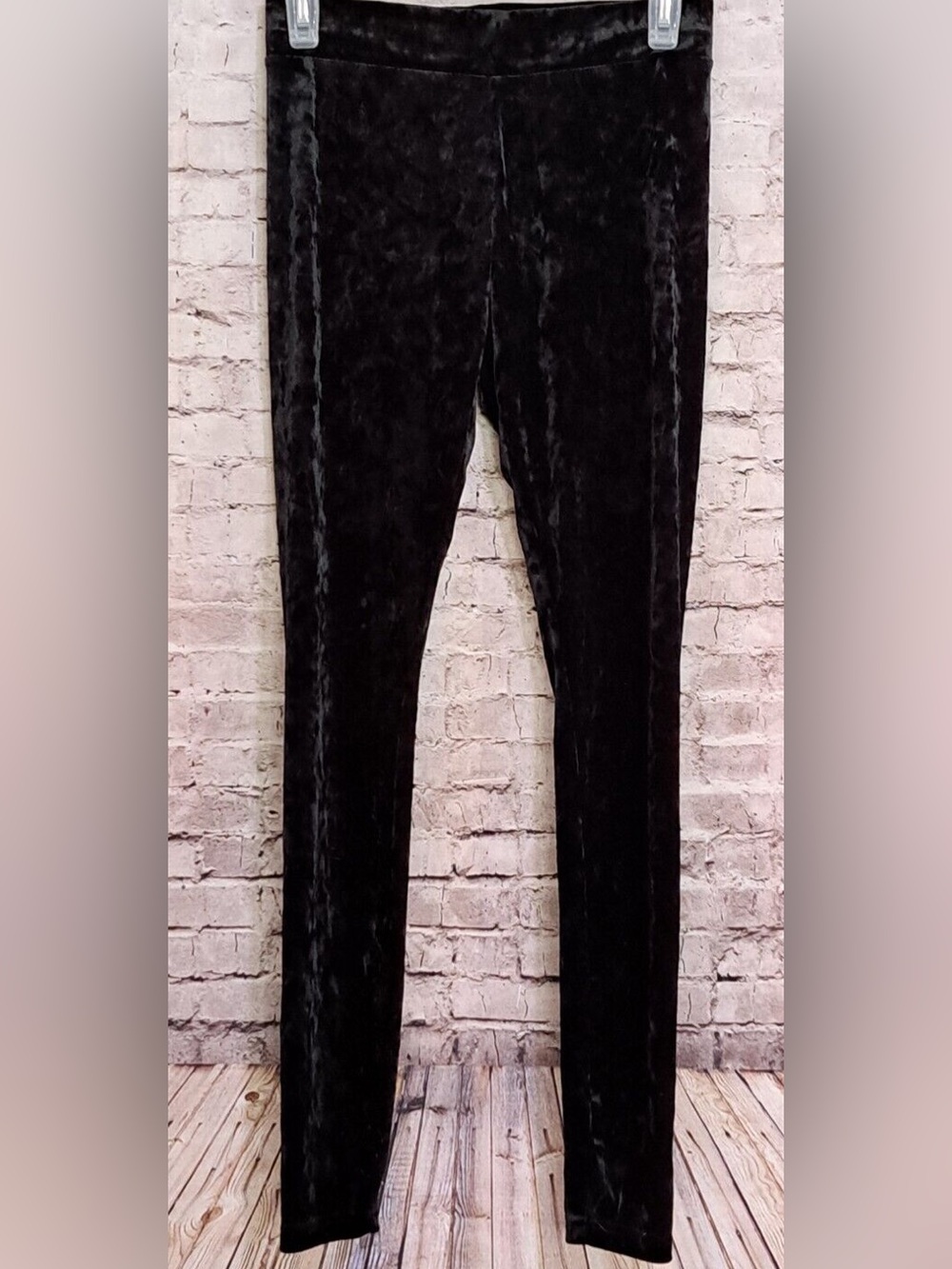 Mossimo Size M Black Crushed Velvet Skinny Leg Pants
